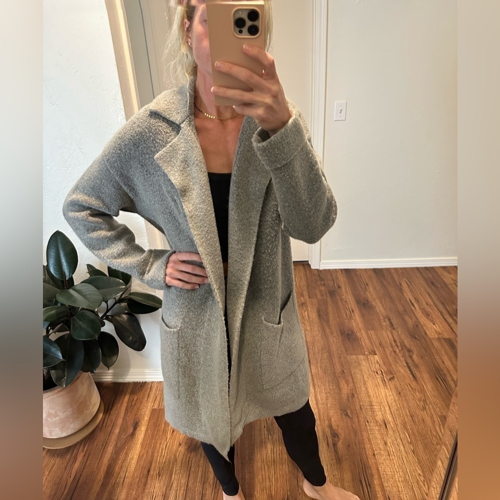 🌟SALE🌟 Lush gray oversized cardigan size medium - Picture 5 of 9
